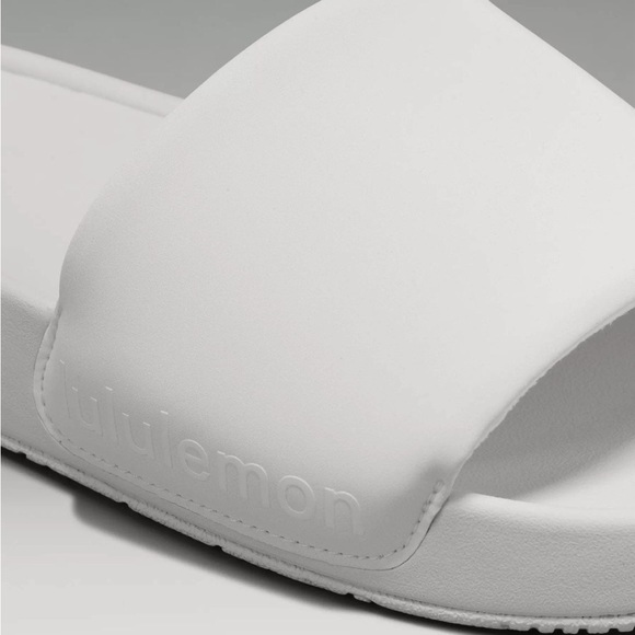 🍋 Lululemon Restfeel Slide Sandal Slipper White NEW Size 7 - Picture 12 of 14